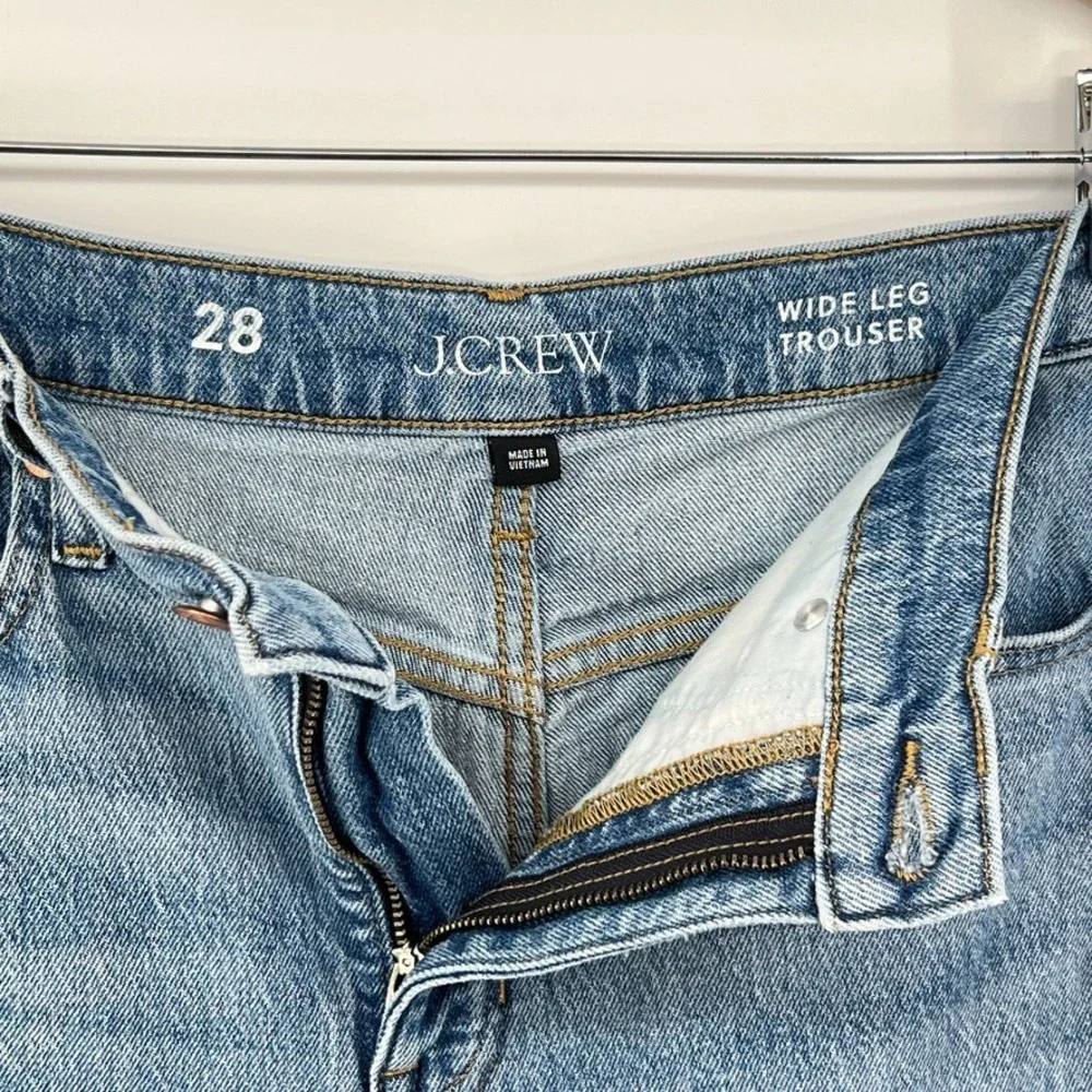 J. Crew Wide Leg Trouser Jeans Sz 28 High Rise Raw Hem Light Wash Denim Festival